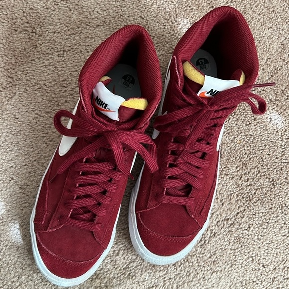 NIKE • Burgundy Red Suede High Top Blazer Mid '77 Vintage Unisex Sneakers Shoes - Picture 12 of 12